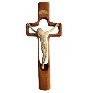 Kříž Ježíše s vyřezaným vnitřkem tmavý, 11 x 26 cm